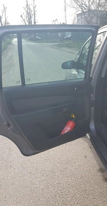 Opel Zafira cena 9500 przebieg: 384072, rok produkcji 2005 z Szamotuły małe 137